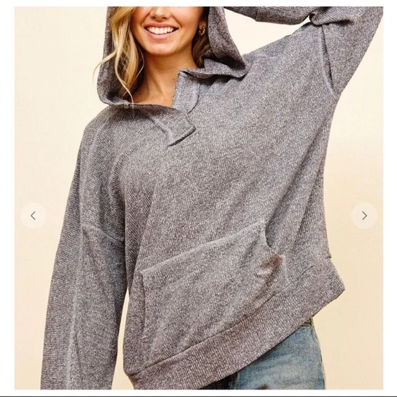 #14 ✨FAVORITE ✨Fabulous stylish Kangaroo Pocket Hoodie - Picture 3 of 7